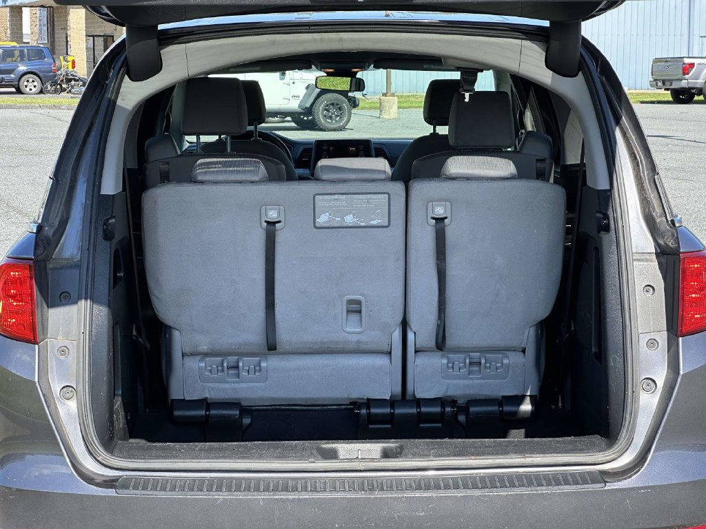 Used 2021 Honda Odyssey LX image 12