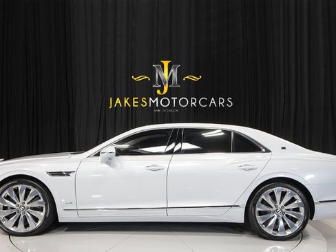 Used 2020 Bentley Flying Spur W12 w/ First Edition Specification image 2