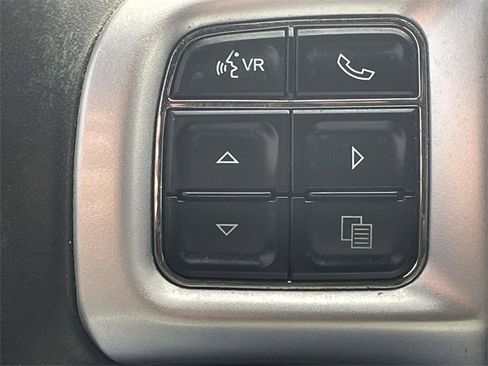 Used 2012 Dodge Challenger SXT w/ Sound Group image 17