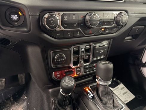 New 2026 Jeep Wrangler Unlimited Rubicon 392 w/ Quick Order Package 27X Moab AWD/4WD image 22