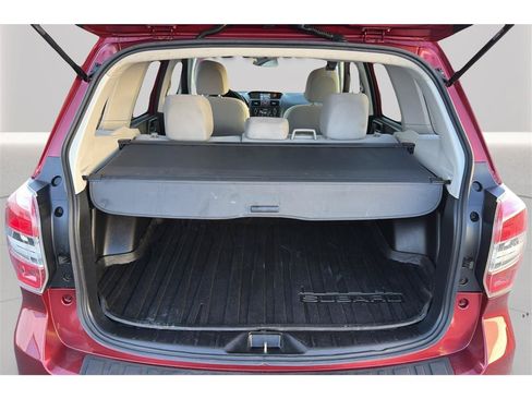 Used 2014 Subaru Forester 2.5i Premium AWD/4WD image 28