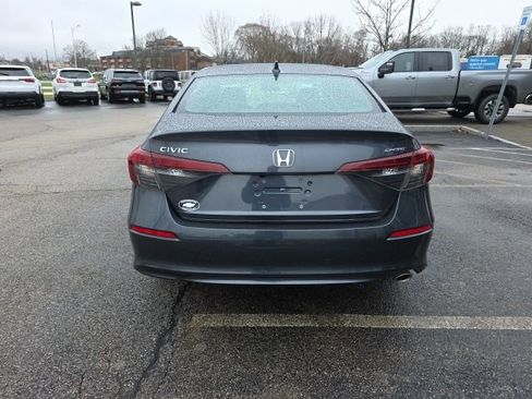 Used 2025 Honda Civic Sport image 3