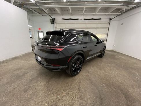 Used 2024 Chevrolet Equinox EV RS image 6