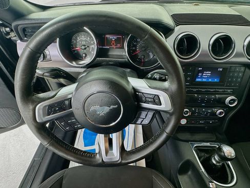 Used 2016 Ford Mustang GT RWD image 12