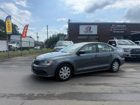 Used 2016 Volkswagen Jetta S FWD image 1