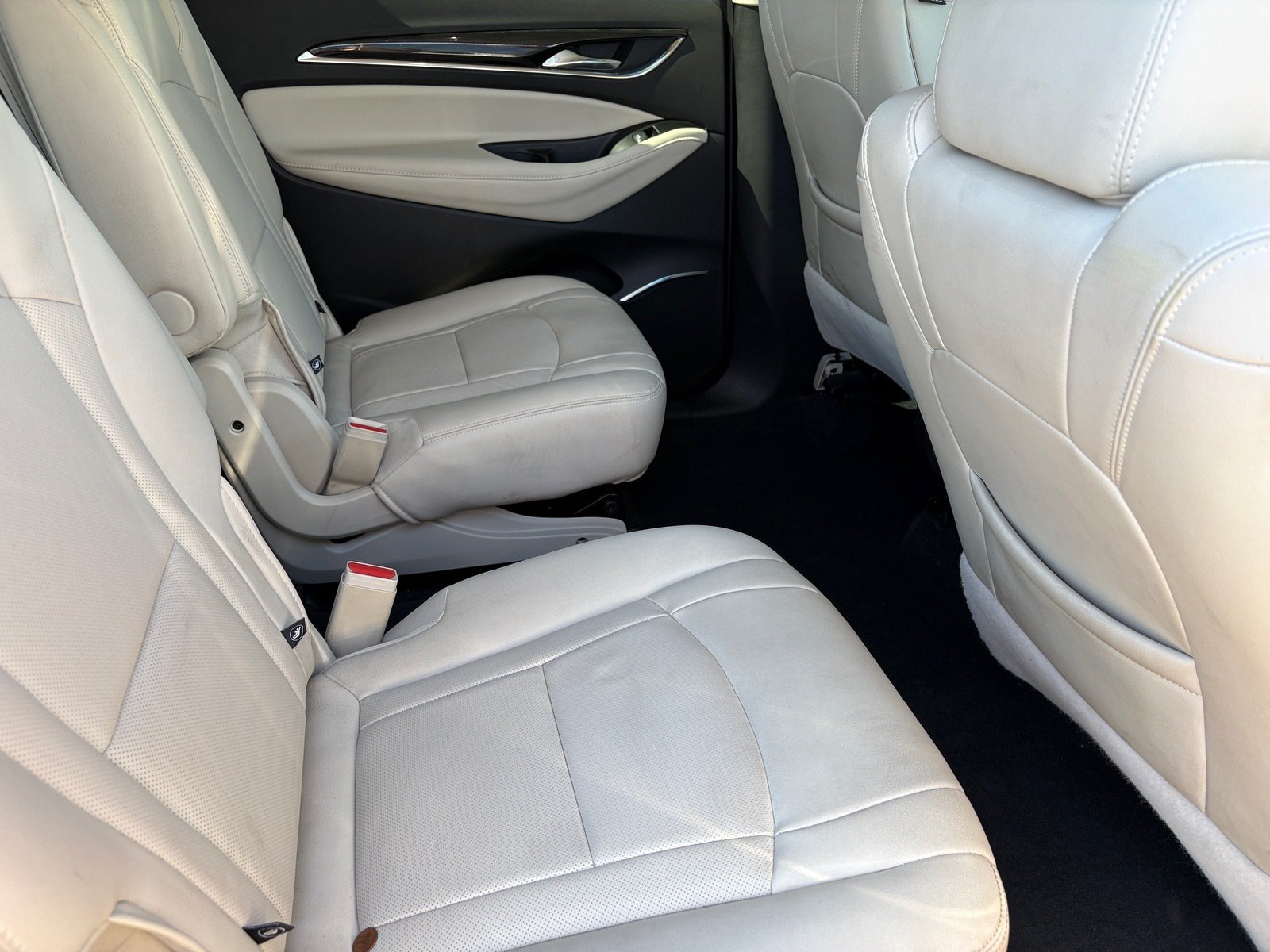 Used 2023 Buick Enclave Premium FWD image 12