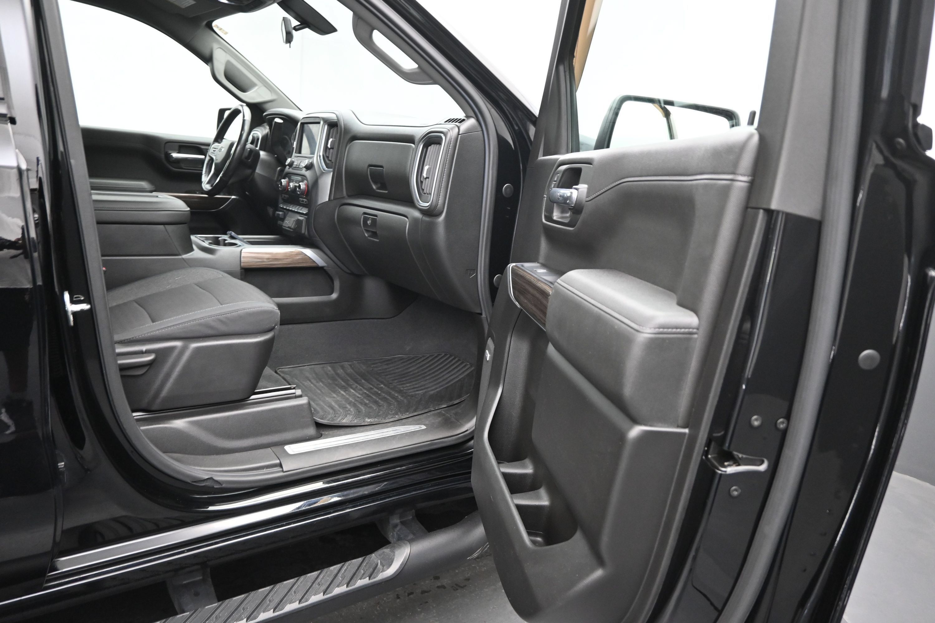 Used 2019 Chevrolet Silverado 1500 RST w/ All-Star Edition AWD/4WD image 12