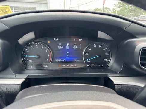 Certified 2023 Ford Explorer XLT w/ Equipment Group 202A AWD/4WD image 15