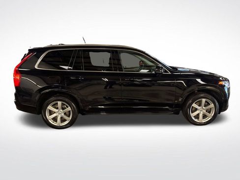 Certified 2023 Volvo XC90 B5 Core w/ Climate Package AWD/4WD image 7