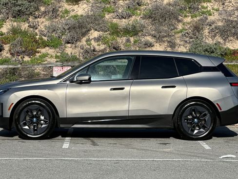 Certified 2023 BMW iX xDrive50 w/ Premium Package image 10