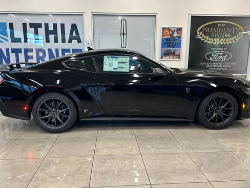 New 2026 Ford Mustang Dark Horse image 8