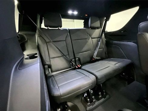 Used 2024 Chevrolet Tahoe Z71 w/ Luxury Package image 29