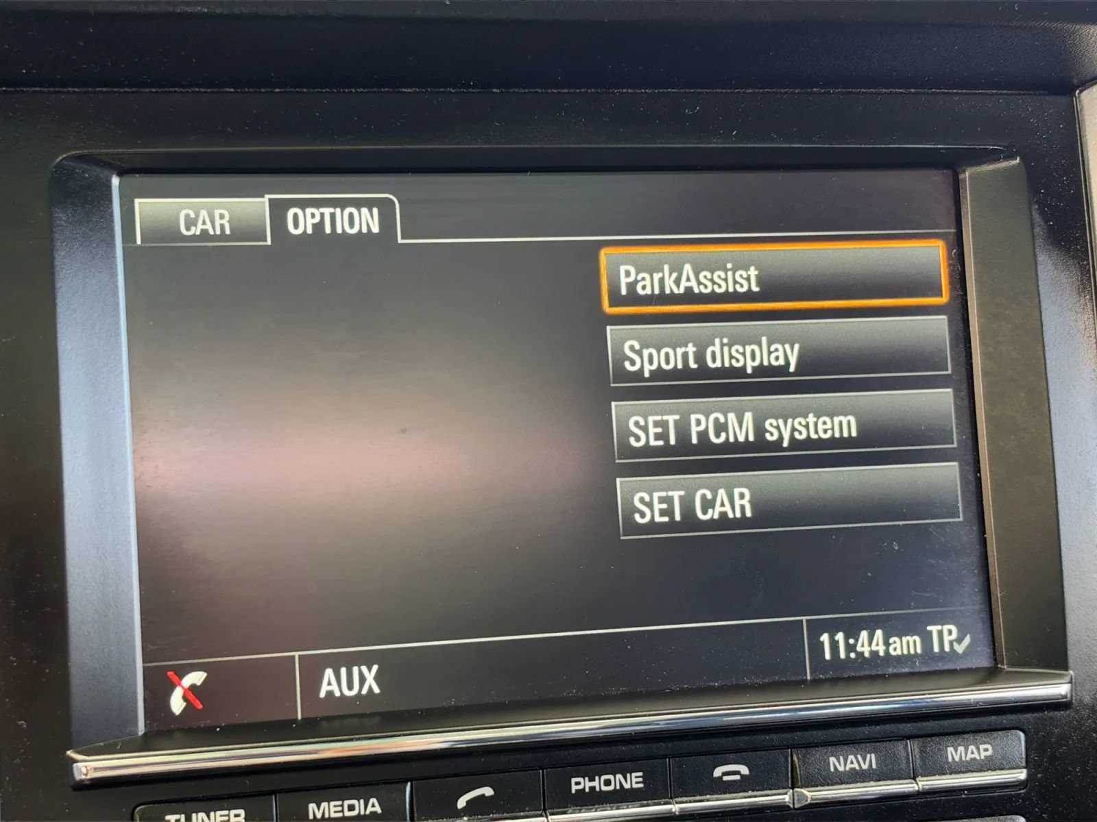 Used 2015 Porsche Macan Turbo AWD/4WD image 37