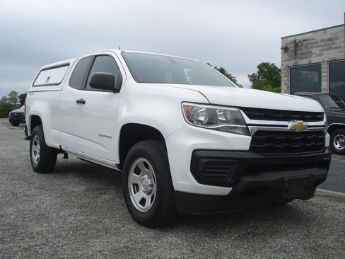 Used 2021 Chevrolet Colorado W/T w/ WT Convenience Package AWD/4WD image 2