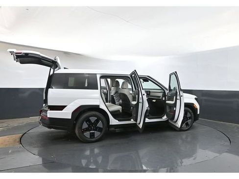 Used 2026 Hyundai Santa Fe SE image 38