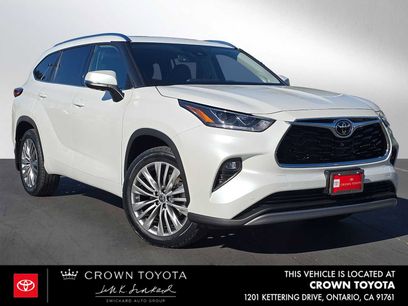 Certified 2022 Toyota Highlander Platinum