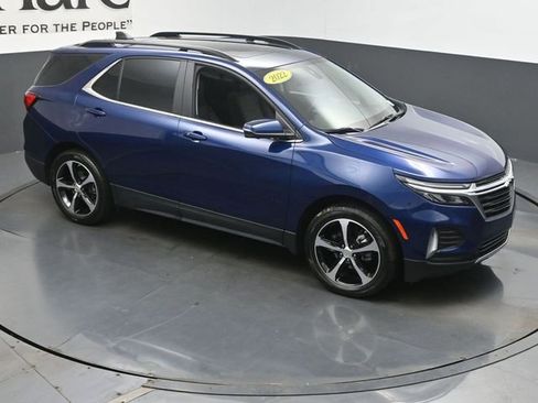 Used 2022 Chevrolet Equinox LT FWD image 38