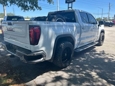 Used 2023 GMC Sierra 1500 SLT w/ SLT Premium Plus Package AWD/4WD image 3