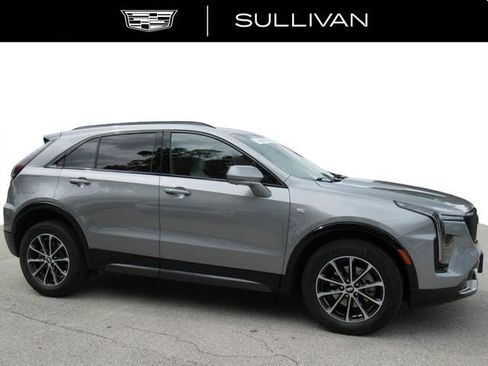 Certified 2025 Cadillac XT4 Sport AWD/4WD image 2