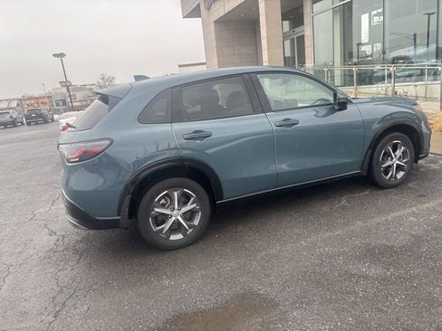 Used 2023 Honda HR-V EX-L image 3