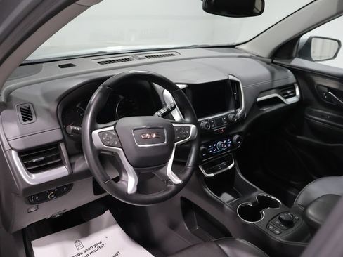 Used 2024 GMC Terrain SLT AWD/4WD image 14