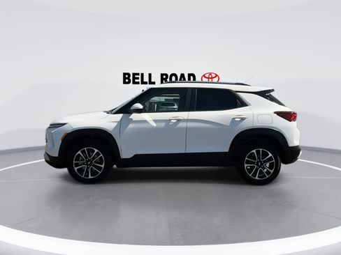 Used 2025 Chevrolet TrailBlazer LT image 5