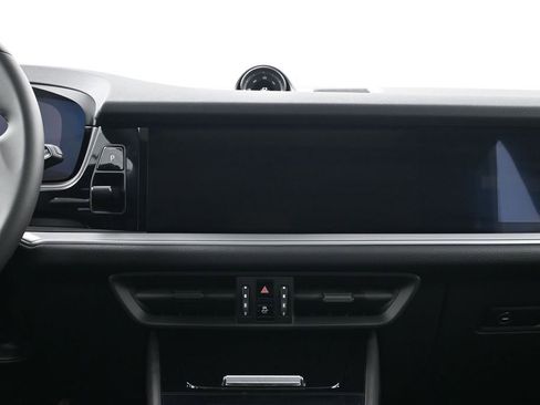 Certified 2026 Porsche Cayenne AWD/4WD image 11