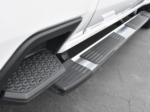 Certified 2025 Chevrolet Silverado 2500 LT w/ Convenience Package image 30