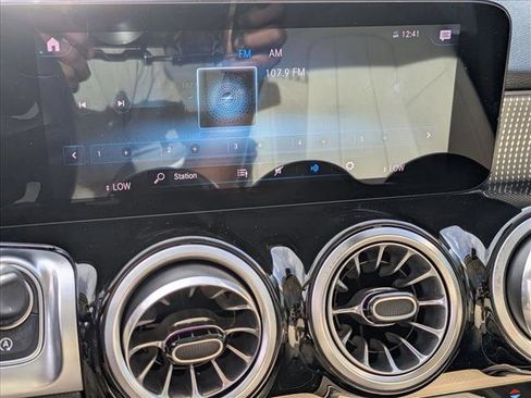 Certified 2022 Mercedes-Benz GLB 250 image 13