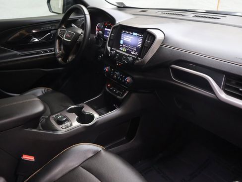 Used 2023 GMC Terrain AT4 image 11