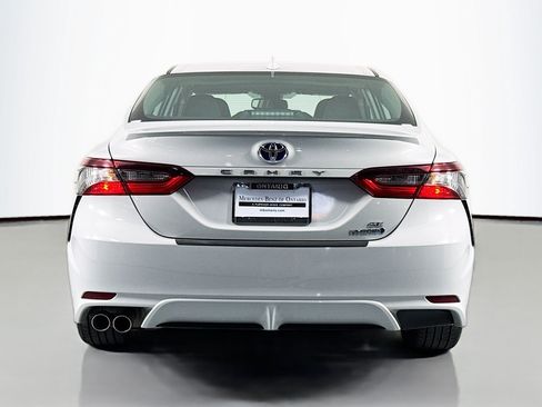 Used 2022 Toyota Camry SE w/ Audio Upgrade Package FWD image 4