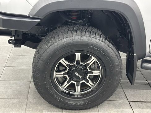 Used 2020 Toyota Tacoma TRD Off-Road image 6