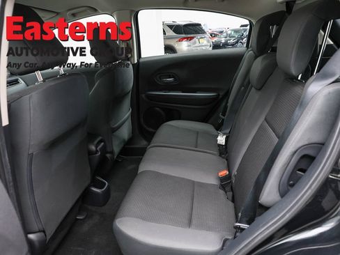 Used 2021 Honda HR-V LX image 19