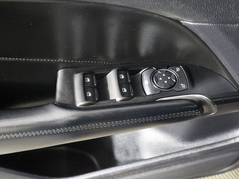 Used 2019 Lincoln MKC Premiere image 27