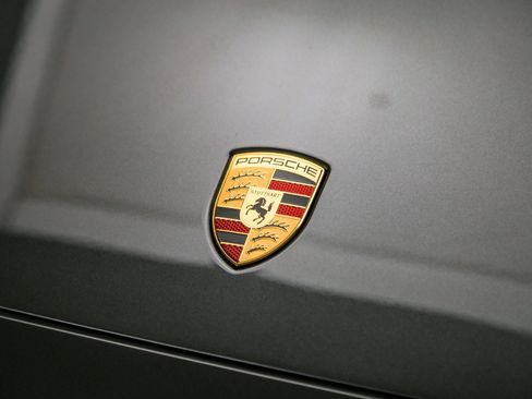 Certified 2025 Porsche Cayenne Coupe AWD/4WD image 12