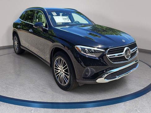 New 2026 Mercedes-Benz GLC 300 4MATIC image 3