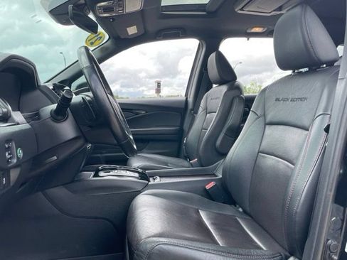 Used 2021 Honda Pilot Black Edition image 13