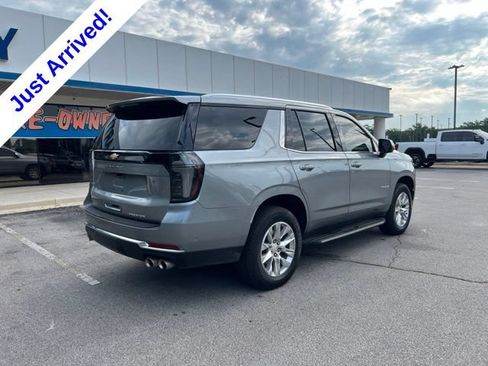 Used 2025 Chevrolet Tahoe Premier RWD image 3