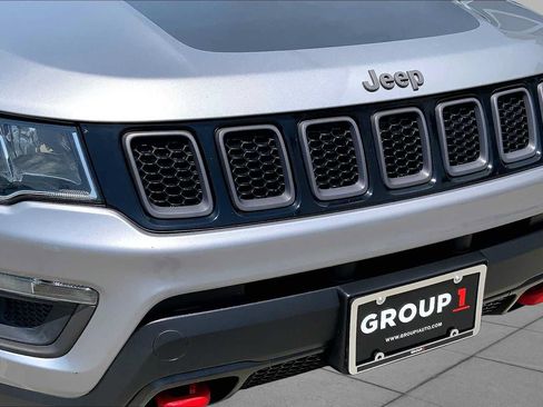 Used 2019 Jeep Compass Trailhawk AWD/4WD image 31