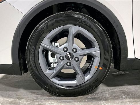 New 2025 Kia K4 LXS image 38