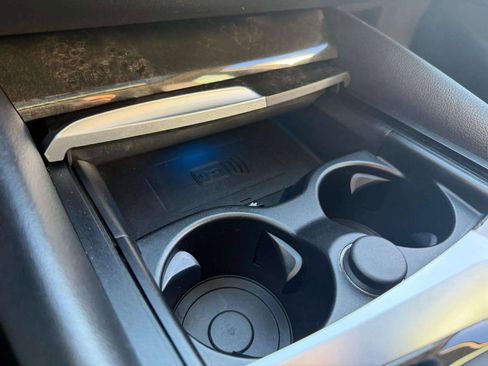 Used 2022 BMW 530e xDrive image 54