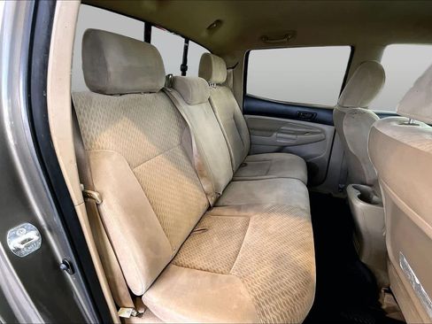 Used 2011 Toyota Tacoma PreRunner w/ SR5 Pkg #2 RWD image 21