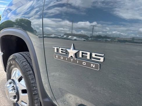 Used 2025 Chevrolet Silverado 3500 LTZ w/ LTZ Texas Edition AWD/4WD image 12
