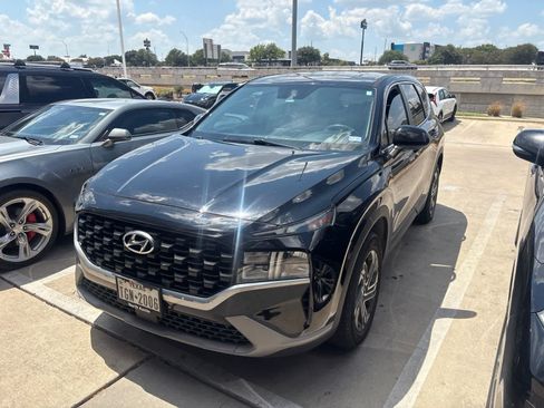 Used 2021 Hyundai Santa Fe SE FWD image 1