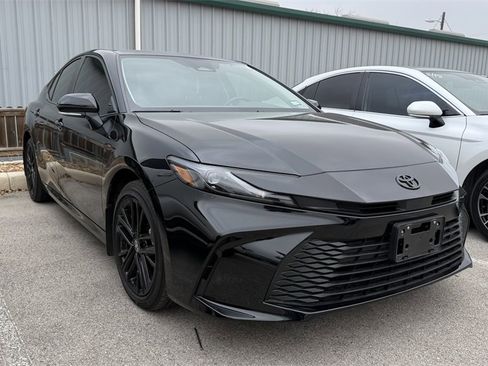 Certified 2026 Toyota Camry LE w/ Convenience Package image 3