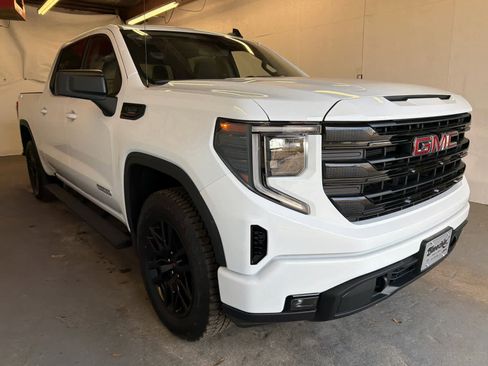 New 2026 GMC Sierra 1500 Elevation image 4