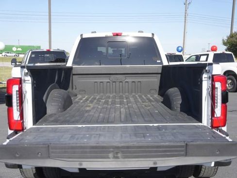 Certified 2024 Ford F450 Platinum w/ FX4 Off-Road Package AWD/4WD image 31