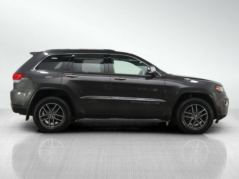 Used 2018 Jeep Grand Cherokee Limited image 6