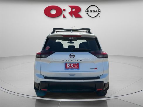 Used 2025 Nissan Rogue SV w/ Rock Creek Premium Package image 6