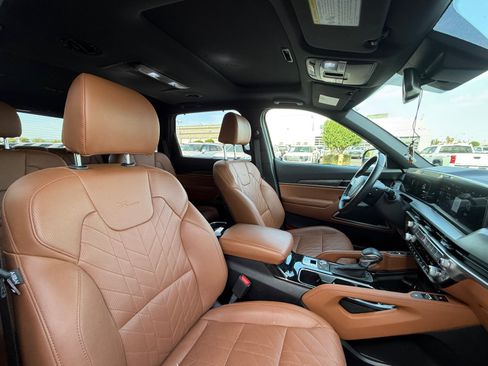 Used 2025 Kia Telluride EX X-Line AWD/4WD image 19